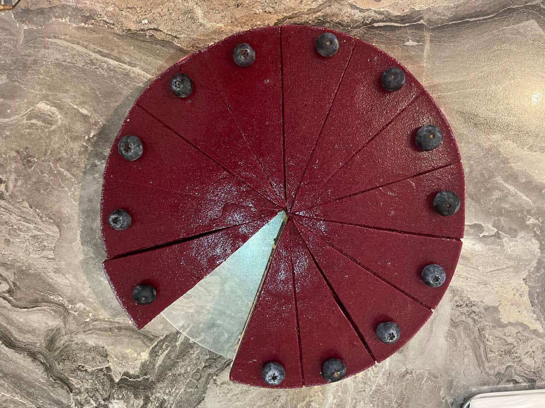 Torta s lesným ovocím